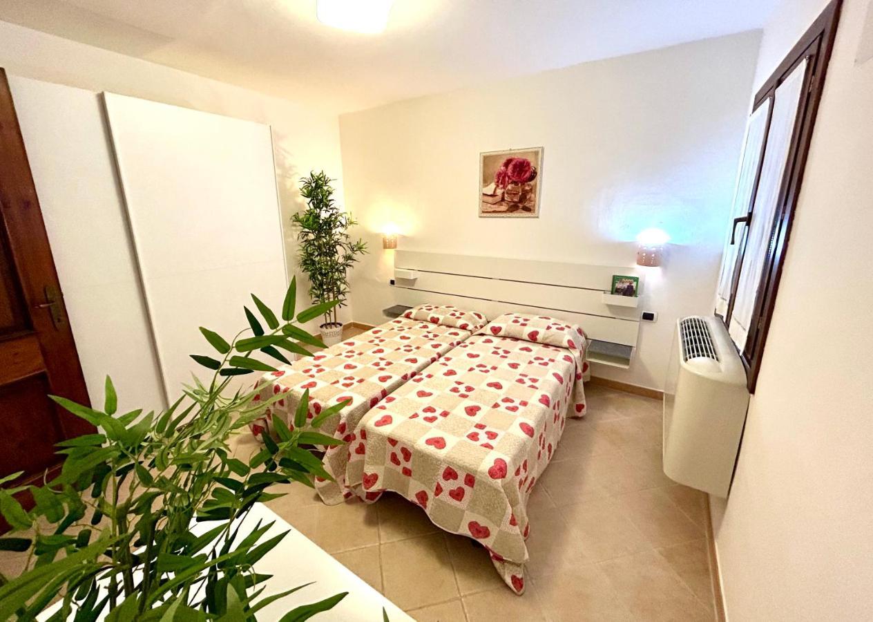 Villa Stella Fronte Mare Porto Frailis Àrbatax Εξωτερικό φωτογραφία