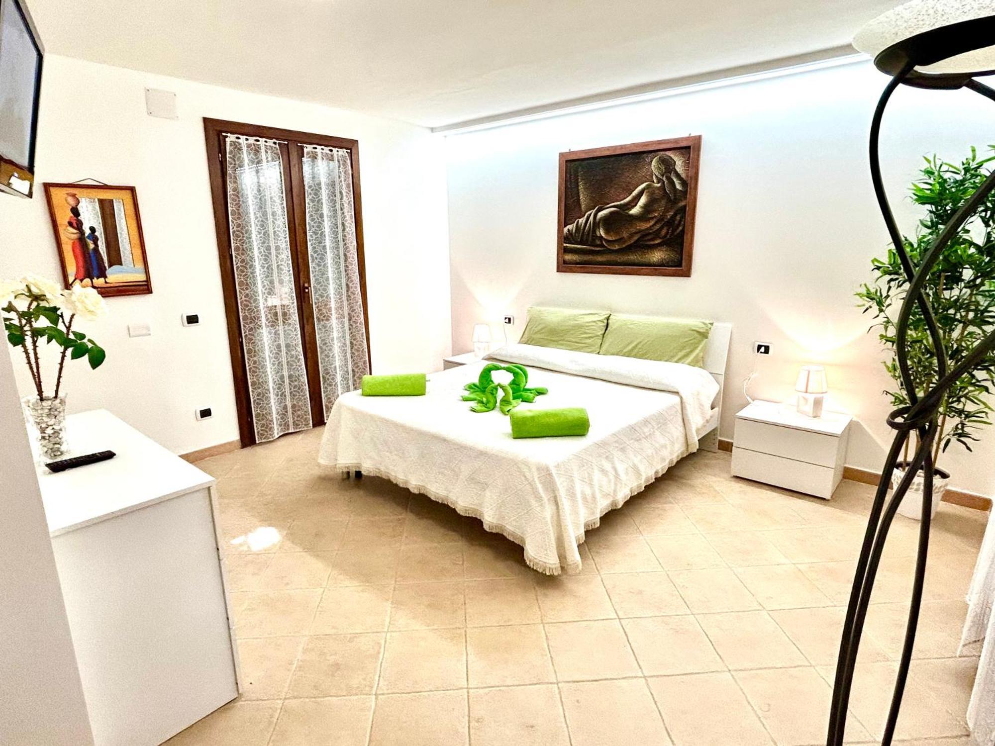 Villa Stella Fronte Mare Porto Frailis Àrbatax Εξωτερικό φωτογραφία