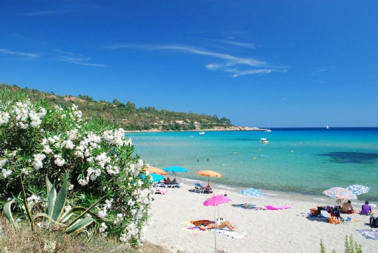 Villa Stella Fronte Mare Porto Frailis Àrbatax Εξωτερικό φωτογραφία
